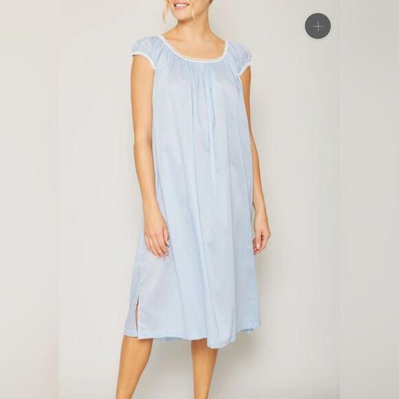 POUR LES FEMMES

CROWN LONG NIGHTGOWN - CELESTINE - Picture 1 of 6